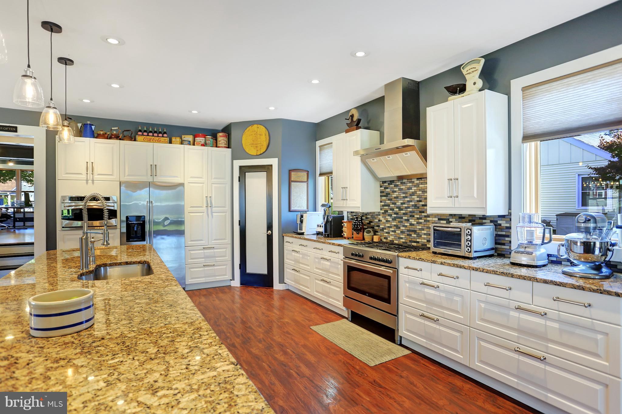 34 East Lemon Street Lititz, PA 17543 - Photo 6 of 54