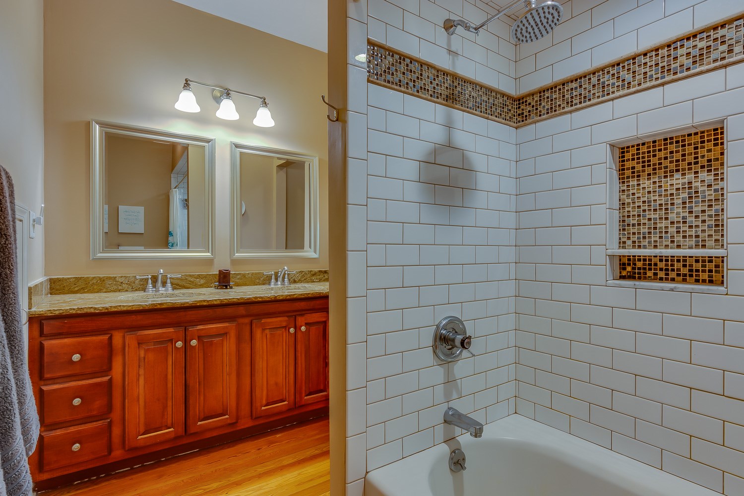 65620 Oak Road North Liberty, IN 46554 - Photo 21 of 36 Gallery Image 21