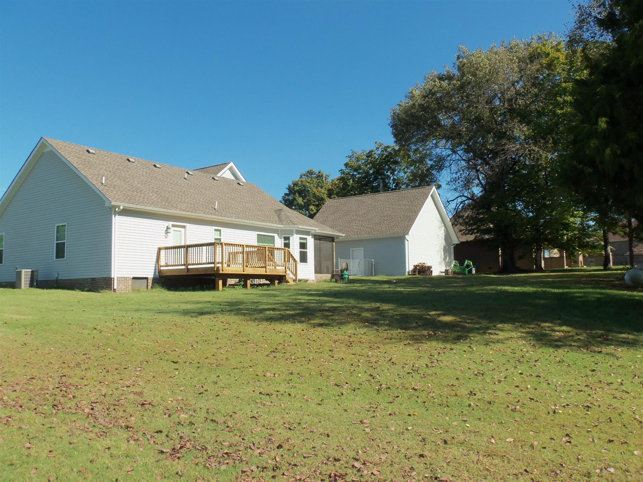 2960 Rossview Road Clarksville, TN 37043 - Photo 25 of 26 a front view of a house with a yard