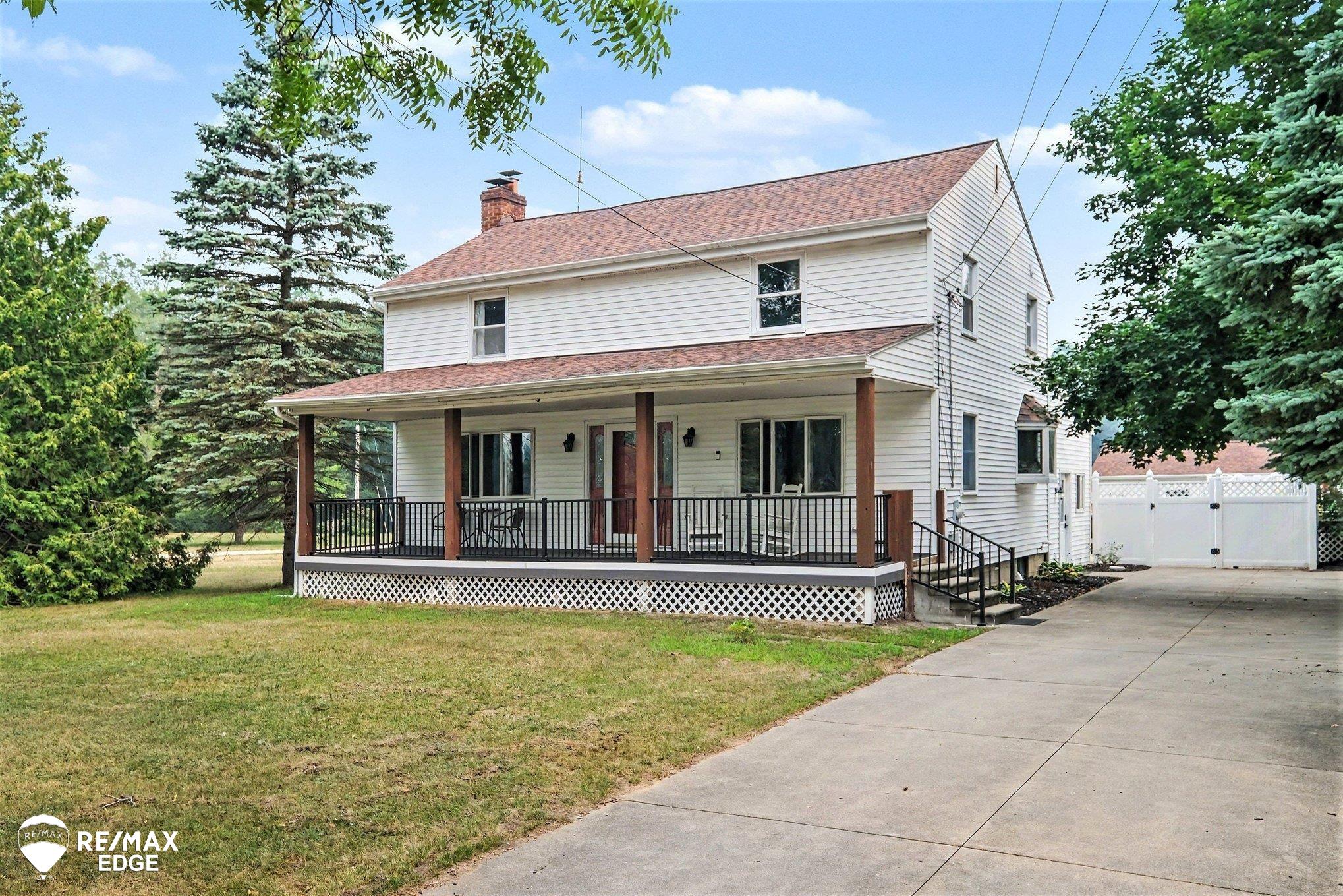 8331 East Coldwater Road Davison, MI 48423 - Photo 1 of 43