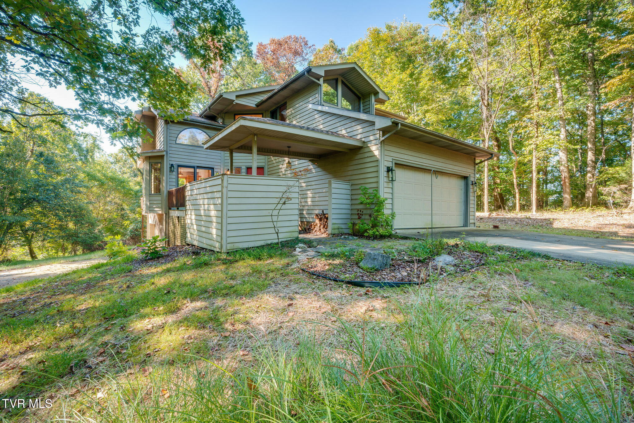 1750 Sylvan Hill Road Elizabethton, TN 37643 - Photo 3 of 50 002