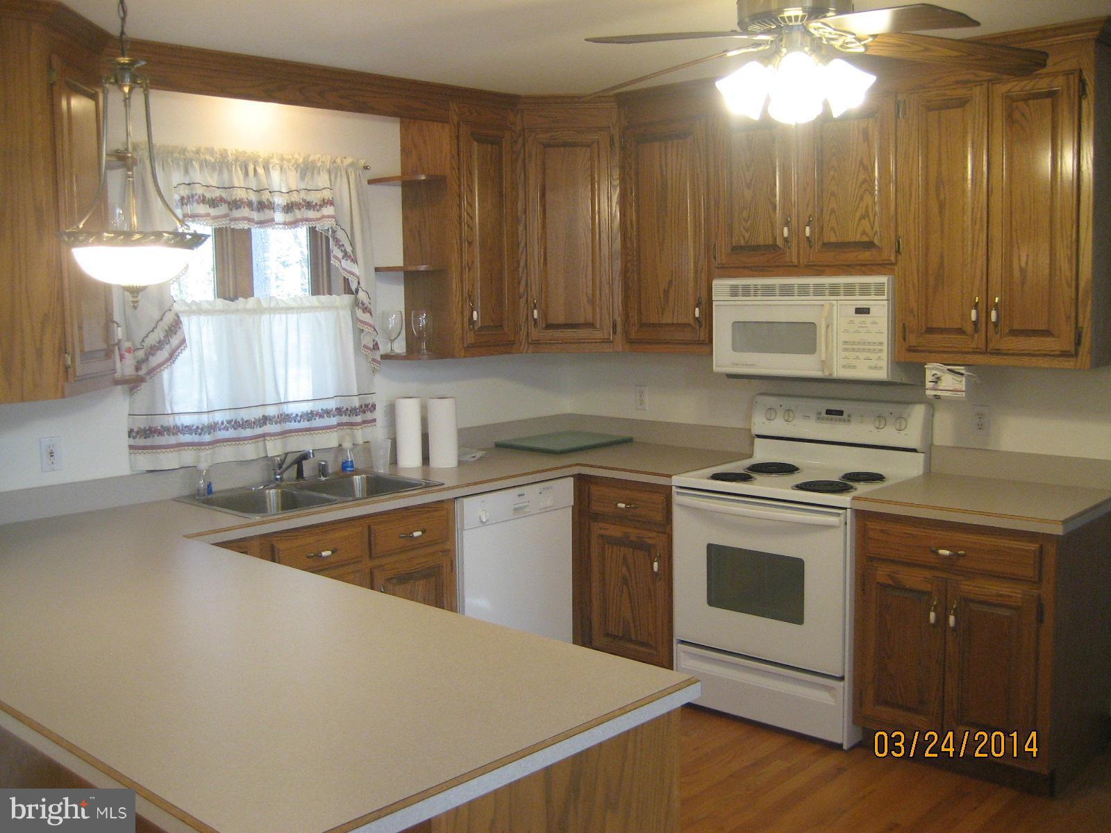 2114 Country Road Beaverdam, VA 23015 - Photo 9 of 30 Kitchen