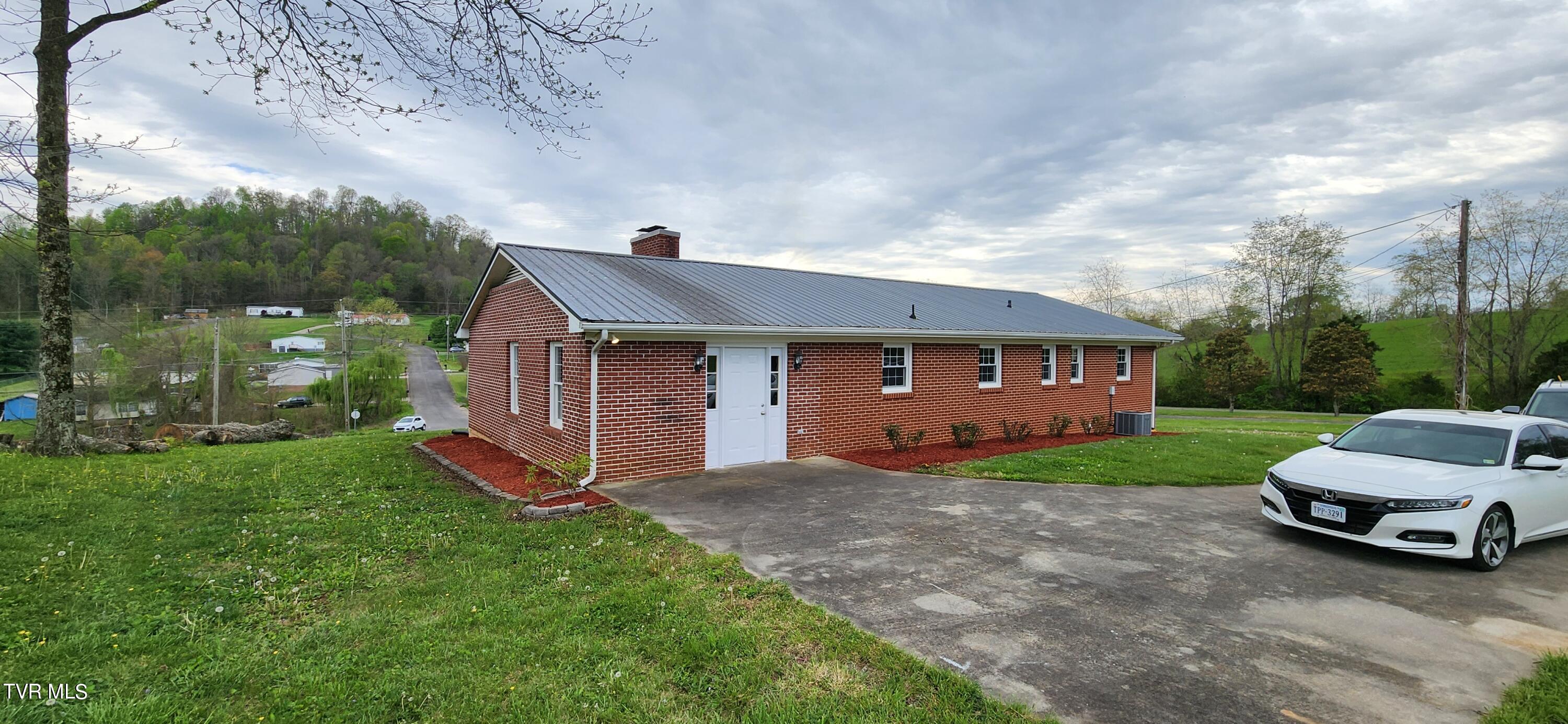 4149 Carters Valley Road Church Hill, TN 37642 - Photo 31 of 46 20240416_153549