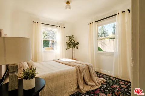 $999,000 | 643 North Vendome Street, Los Angeles, CA 90026