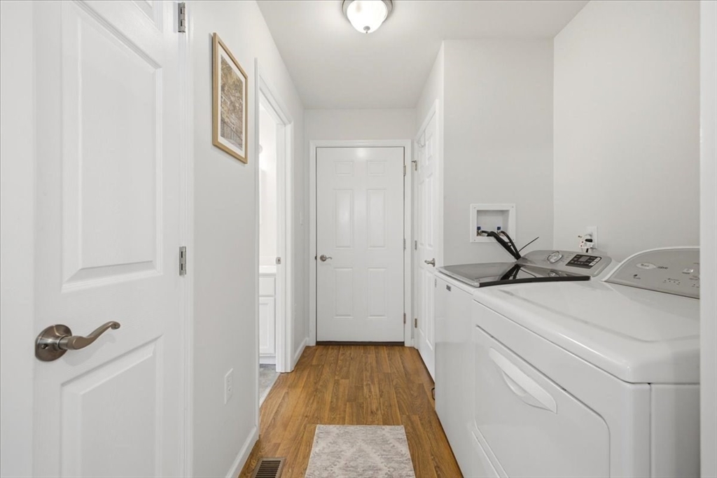 85 Lewis Avenue Walpole, MA 02081 - Photo 14 of 39