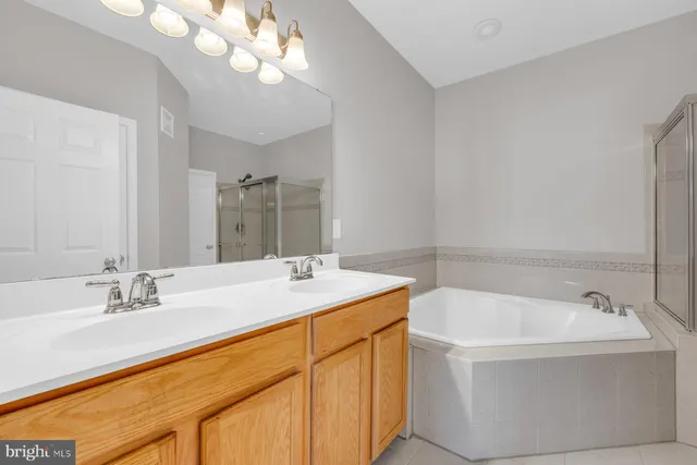 $457,900 | 2595 Eastbourne Drive, Woodbridge, VA 22191