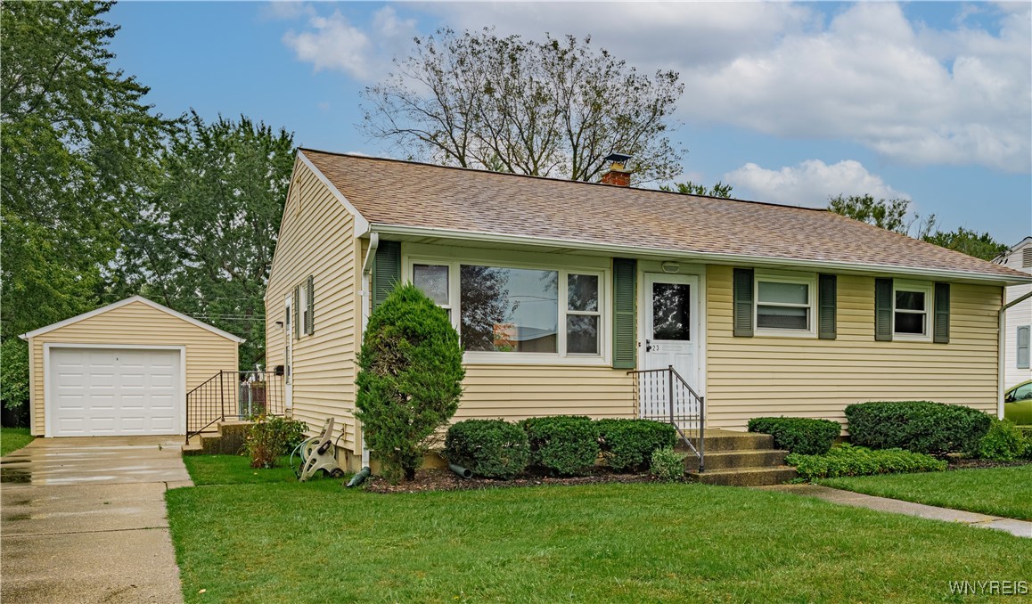 23 Lynbrook Drive, Tonawanda, NY 14150 Compass