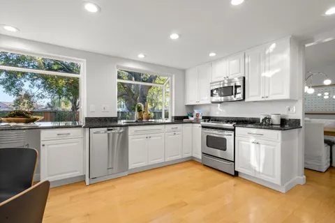 $2,550,000 | 600 Bainbridge Street, Foster City, CA 94404