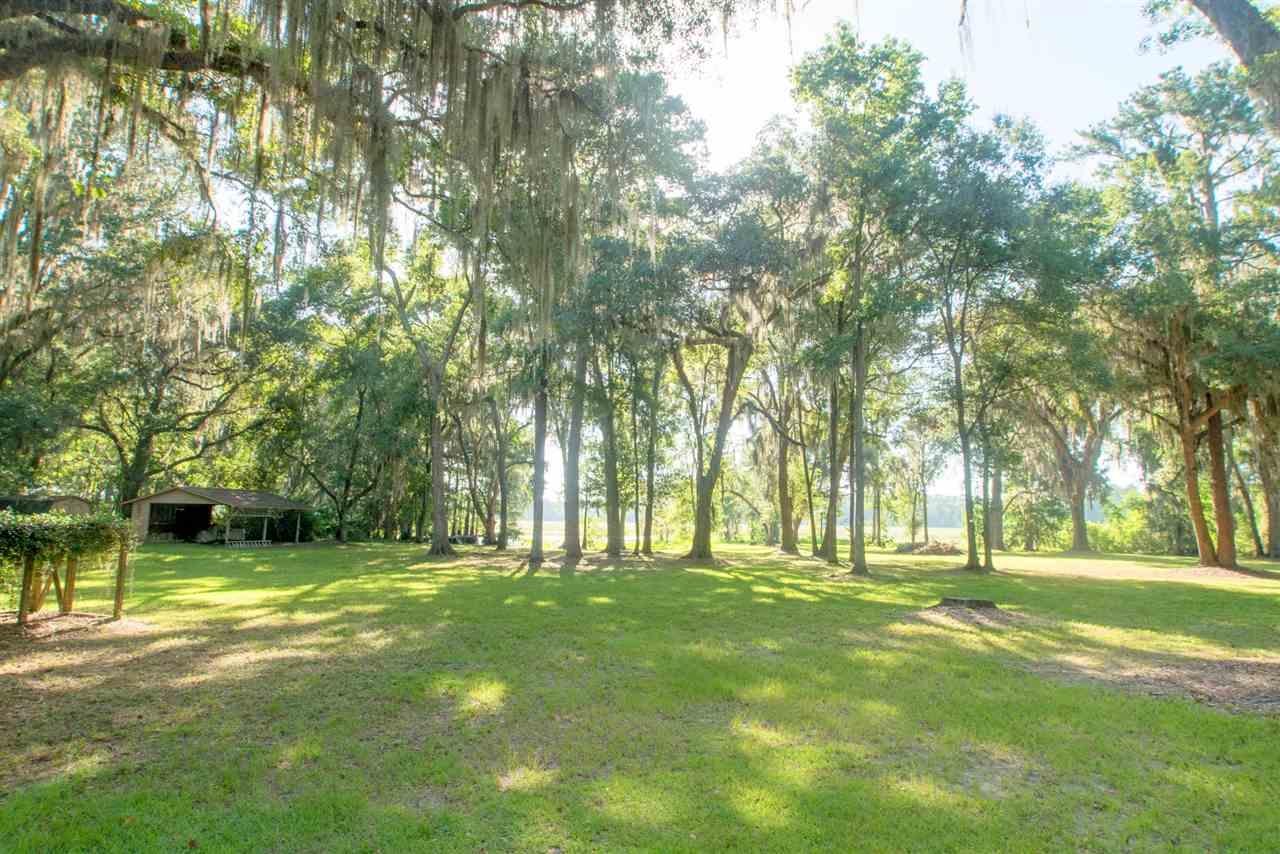 10961 Luna Point Road Tallahassee, FL 32312 - Photo 17 of 36 Gallery Image 17