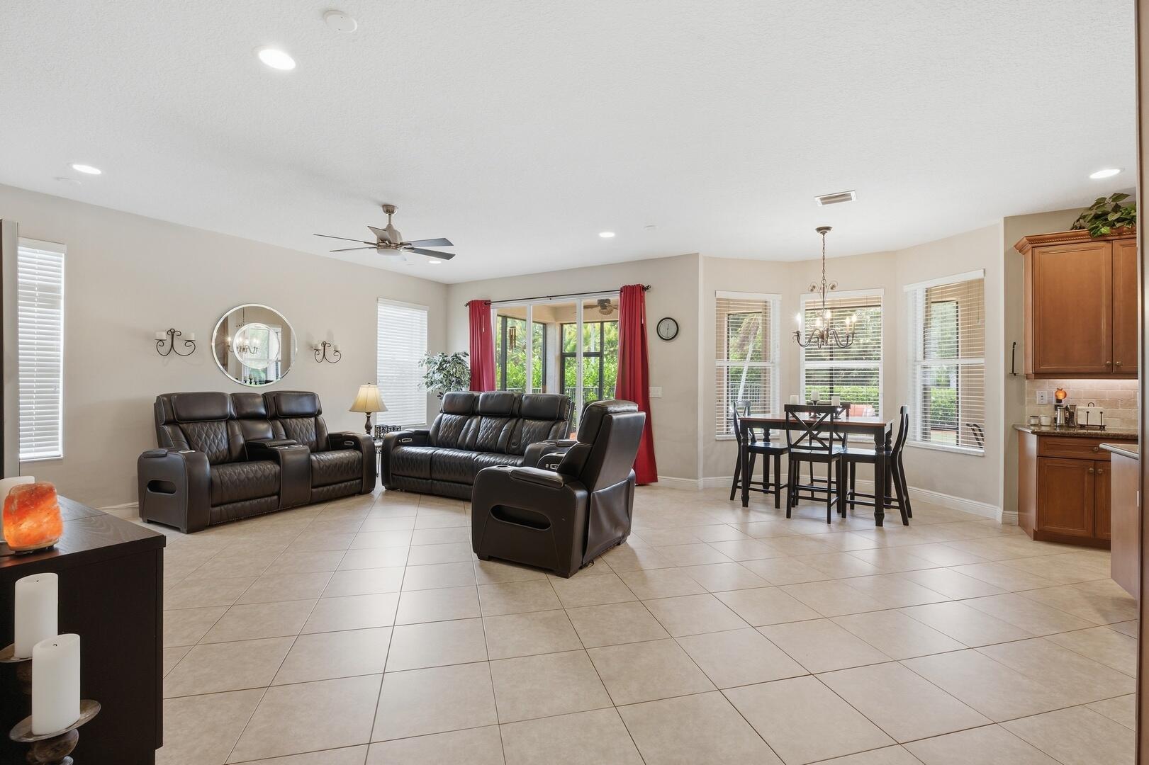 11161 Sunset Ridge Circle Boynton Beach, FL 33473 - Photo 15 of 71 Family Room
