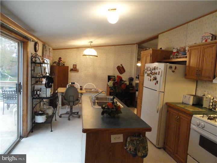 2894 Fords Corner Road Hartly, DE 19953 - Photo 4 of 16 Kitchen