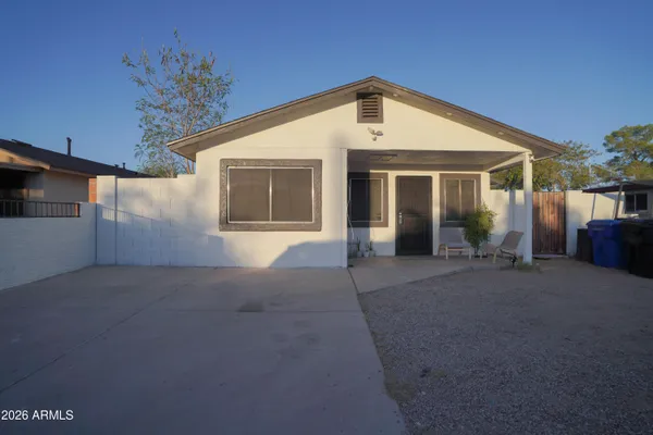 $325,000 | 729 South 2nd Street, Avondale, AZ 85323