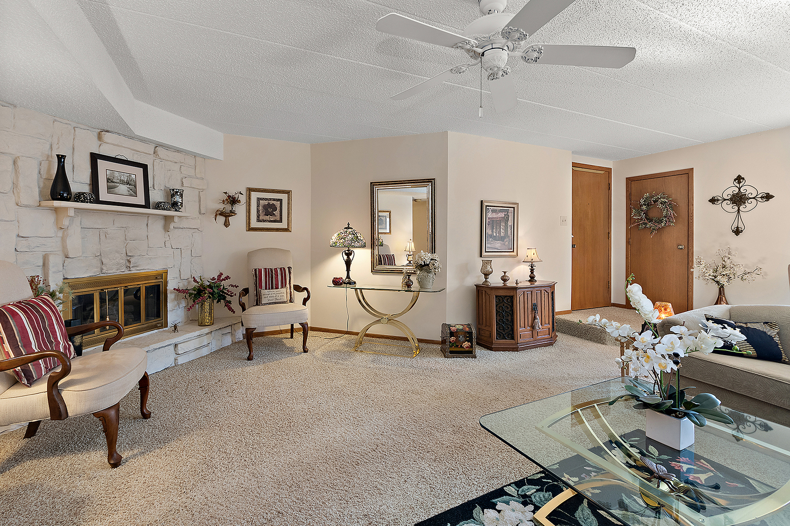 7962 Garfield Avenue, Unit 109 Burr Ridge, IL 60527 - Photo 11 of 21 Gallery Image 11