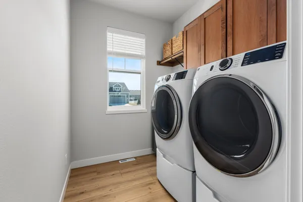 $925,000 | 4070 Great Bridge Drive, DeForest, WI 53532