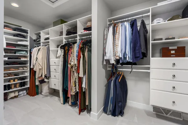 $925,000 | 4070 Great Bridge Drive, DeForest, WI 53532