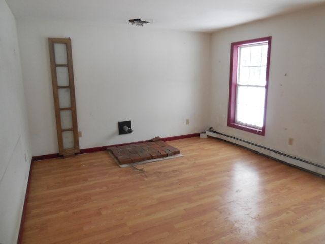 665 County Road Lincoln, VT 05443 - Photo 3 of 11