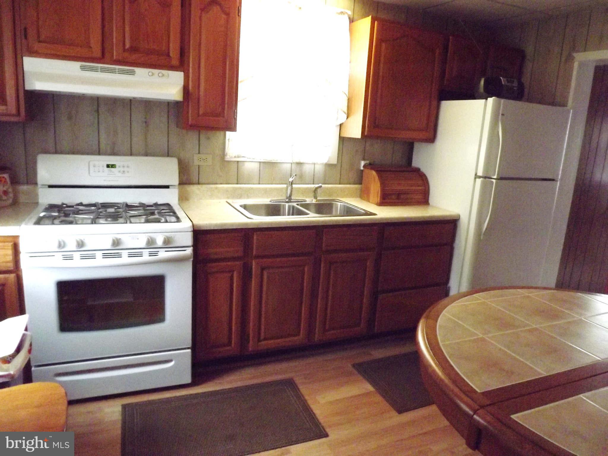 91 Delmar Circle Baltimore, MD 21222 - Photo 18 of 30 Kitchen