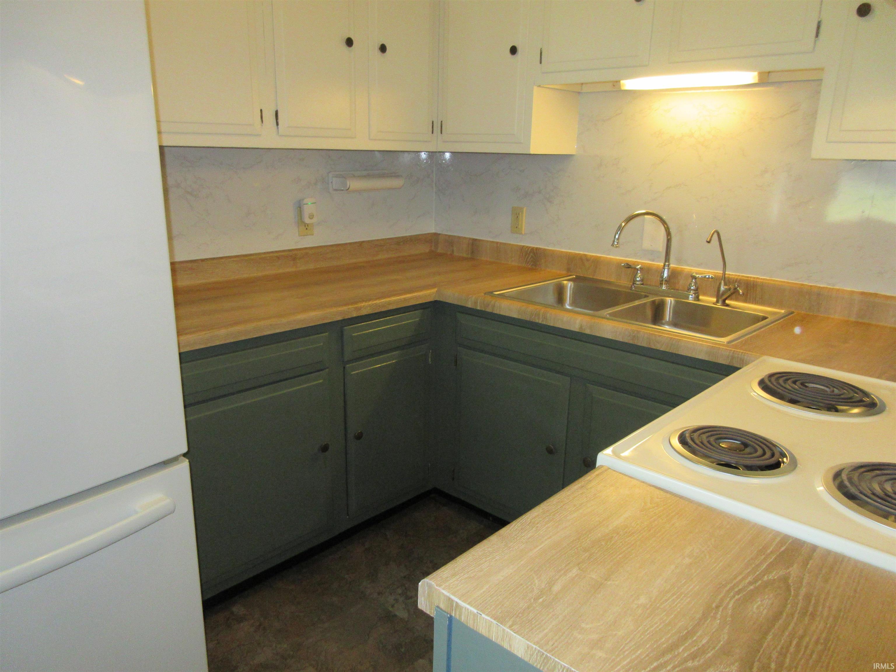 433 Line Street Decatur, IN 46733 - Photo 7 of 17