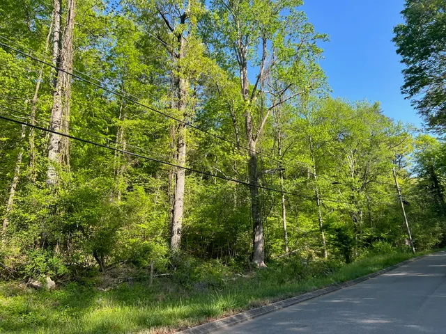 $439,900 | 5233 Spalding Drive, Ooltewah, TN 37363