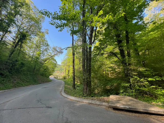 $439,900 | 5233 Spalding Drive, Ooltewah, TN 37363