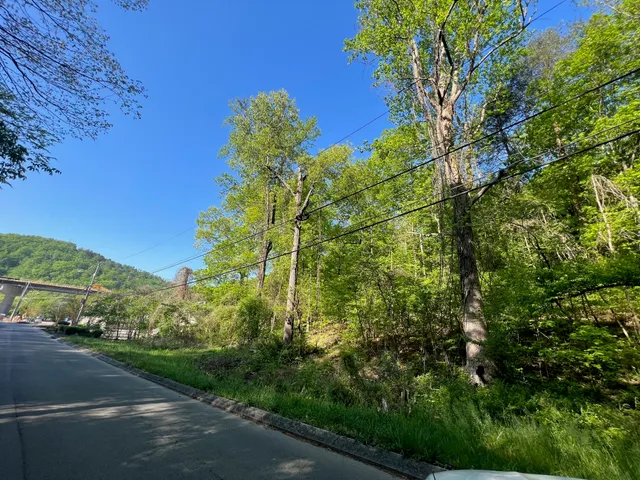 $439,900 | 5233 Spalding Drive, Ooltewah, TN 37363