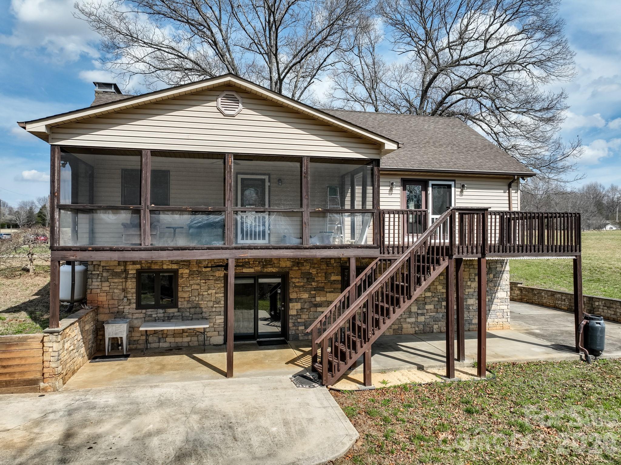 544 Hicks Creek Road Troutman, NC 28166 - Photo 5 of 48