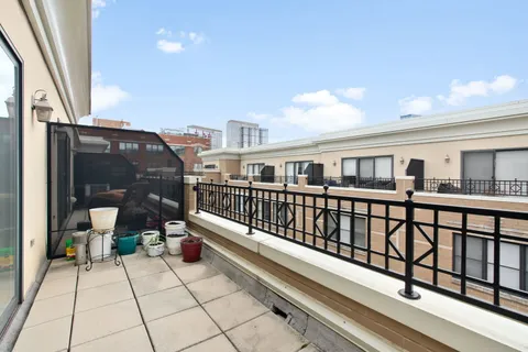 $970,000 | 1738 South Indiana Avenue, Chicago, IL 60616