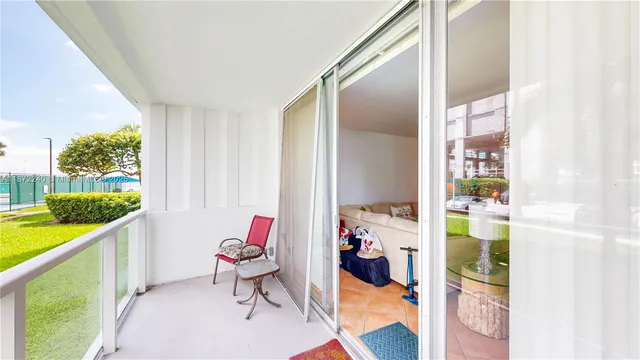 a view of a tennis court