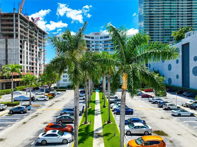 $435,000 | 3301 Northeast 5th Avenue, Unit 110, Miami, FL 33137