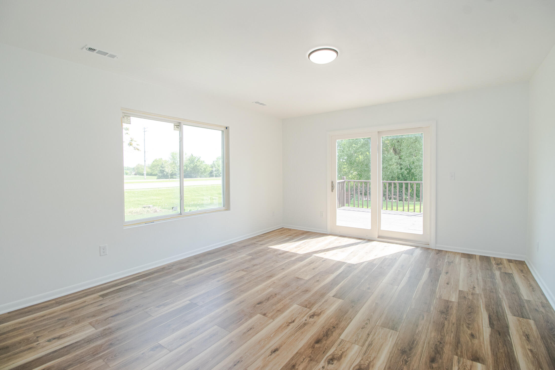 1410 South River Road New Berlin, WI 53151 - Photo 29 of 41 Lower Level Living Room