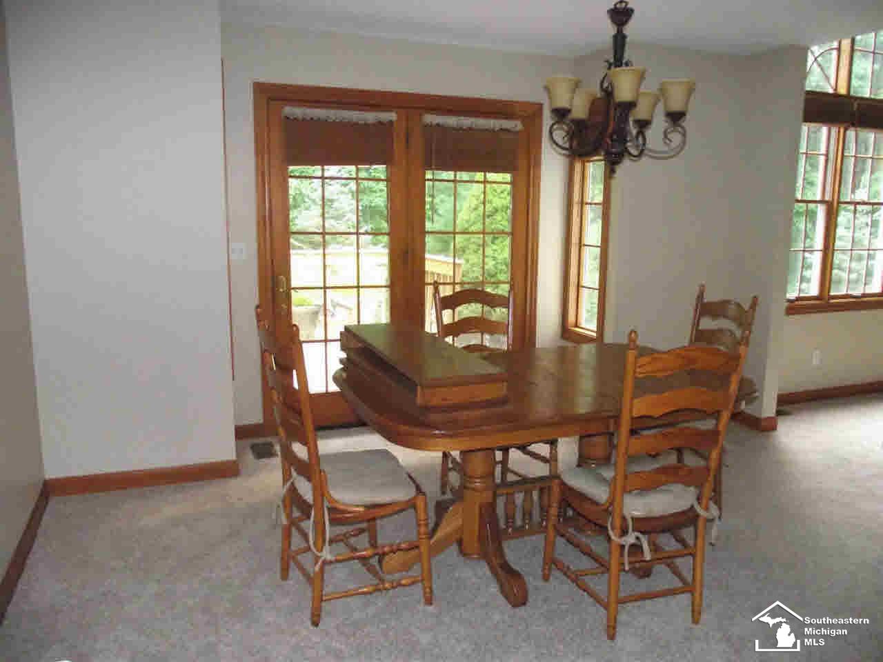 2001 West Dean Road Temperance, MI 48182 - Photo 17 of 25 Dining Room new fixture