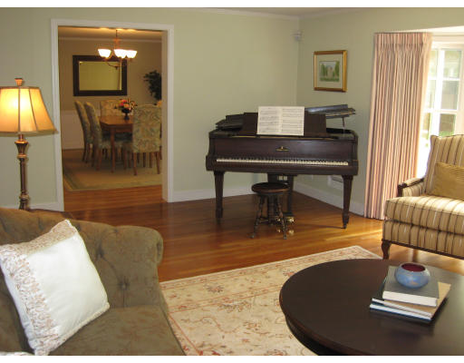 16 Stanford Road Wellesley, MA 02481 - Photo 5 of 6