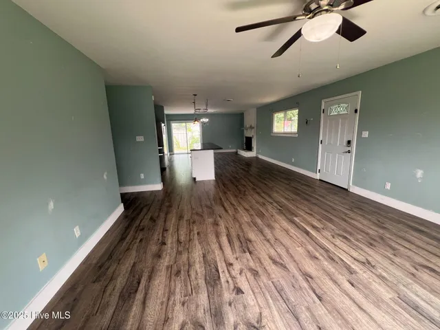 $1,600 | 200 North Willow Lane, Jacksonville, NC 28546