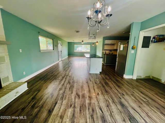 $1,600 | 200 North Willow Lane, Jacksonville, NC 28546