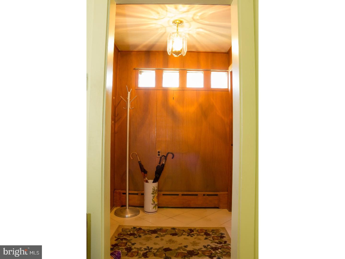 128 Spring Street Woodbury, NJ 08096 - Photo 4 of 19 Gallery Image 4