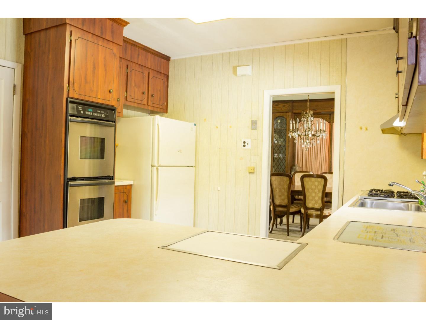 128 Spring Street Woodbury, NJ 08096 - Photo 7 of 19 Gallery Image 7