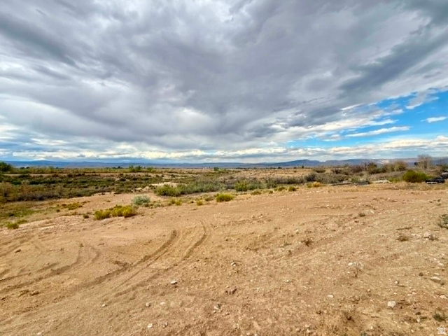 2101 Goose Ranch Road Vernal, UT 84078 - Photo 55 of 72 Expansive, open land parcel with a flat, buildable area