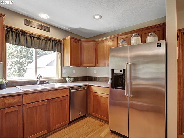 36078 Southeast Lusted Road Boring, OR 97009 - Photo 5 of 27
