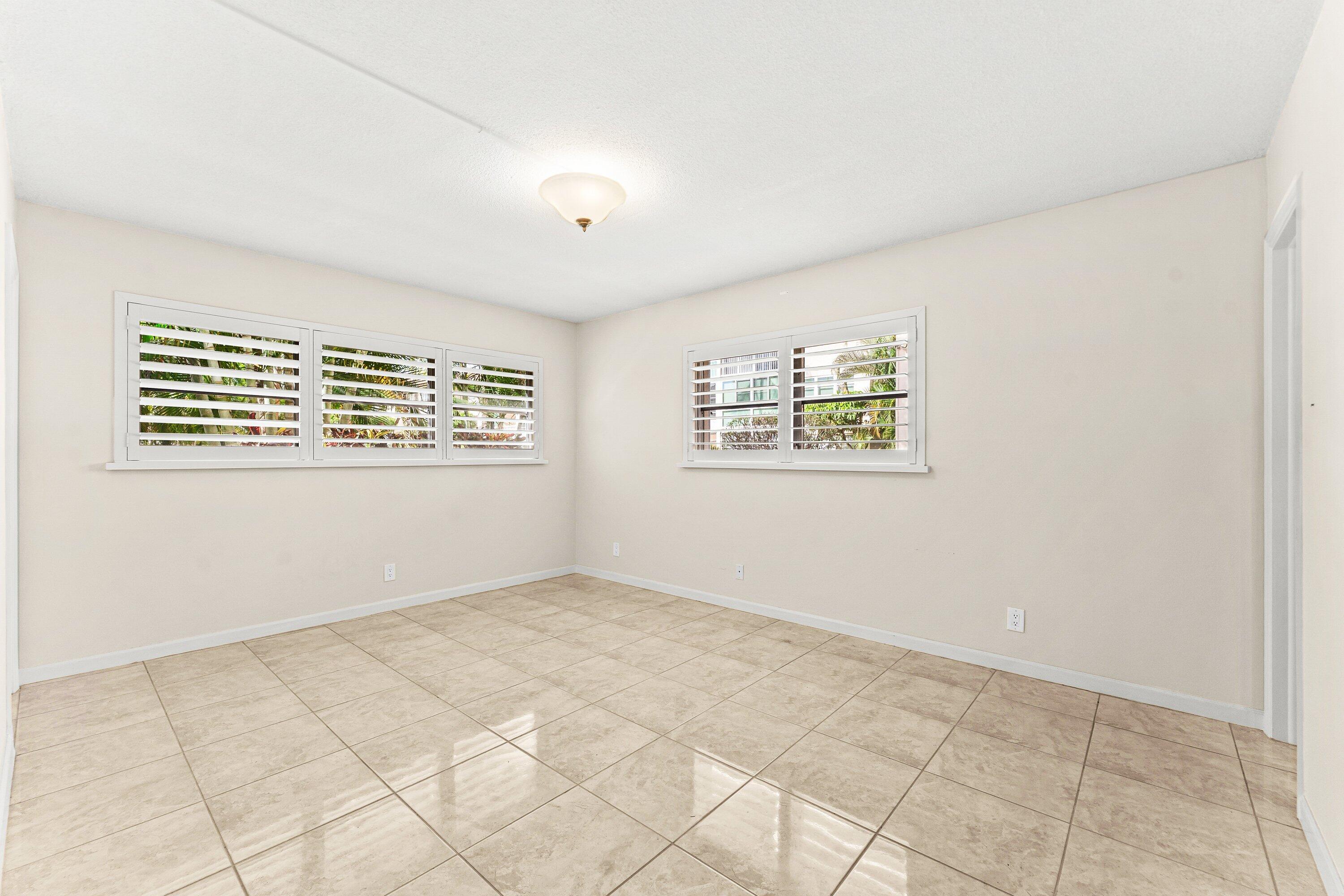 400 Northeast 20th Street, Unit D101 Boca Raton, FL 33431 - Photo 13 of 40 Primary