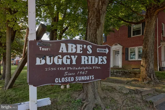 $875,000 | 2596 Old Philadelphia, Bird-in-Hand, PA 17505