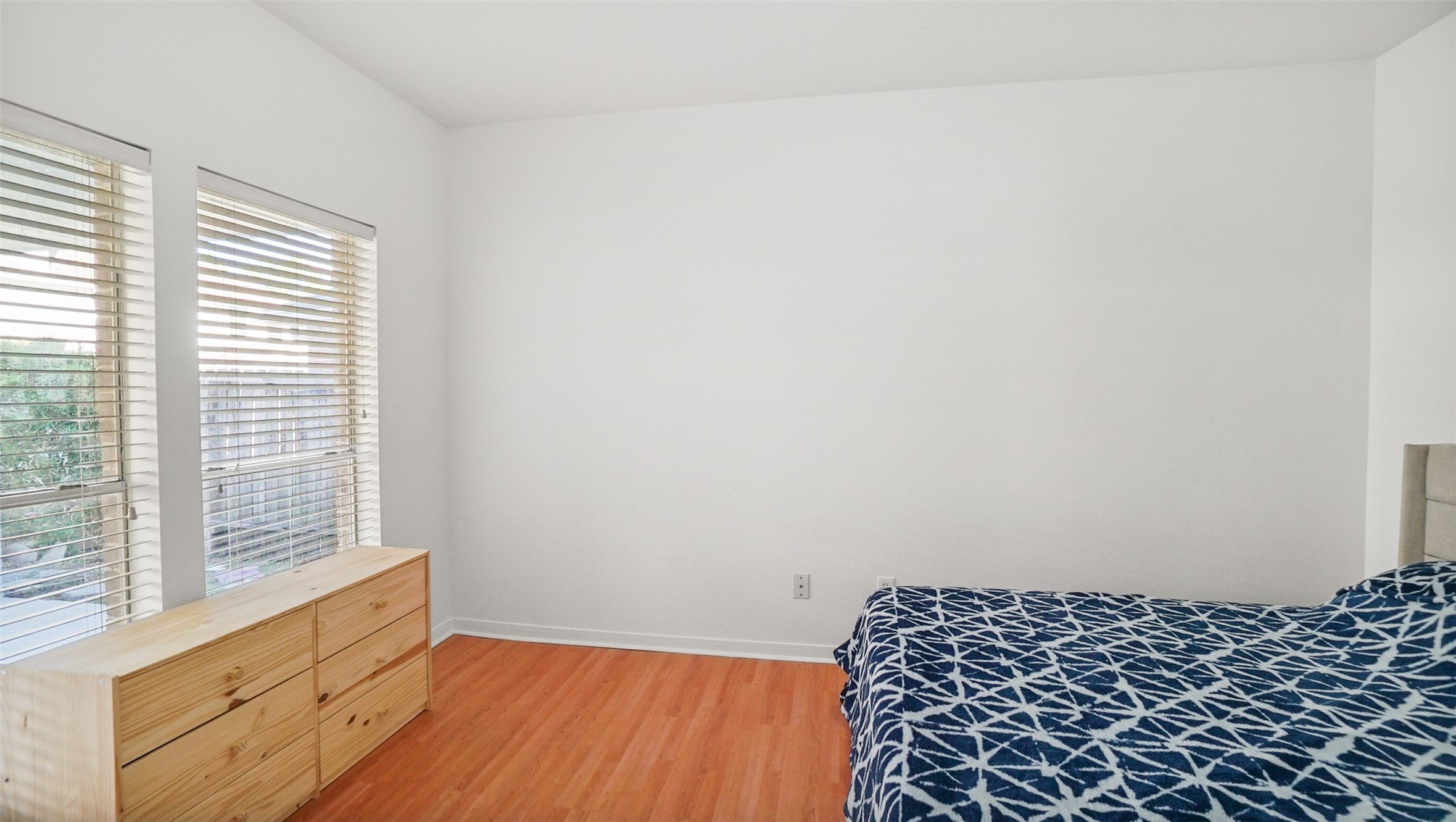 810 Flanners Court Spring, TX 77373 - Photo 18 of 45 a room with bed and a window