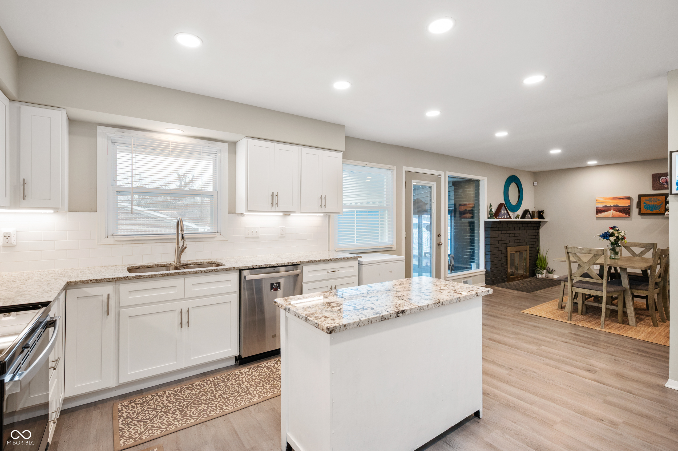 2311 Radcliffe Avenue Indianapolis, IN 46227 - Photo 8 of 39