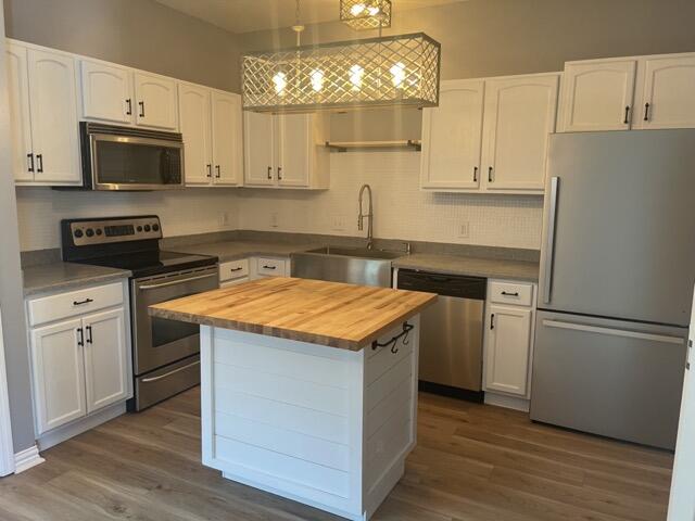 126 Dolphin Road, Unit 1 Mary Esther, FL 32569 - Photo 4 of 26 IMG_8612 Medium