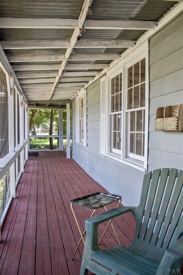 312 Bryant Road Pensacola, FL 32507 - Photo 3 of 50 Gallery Image 3