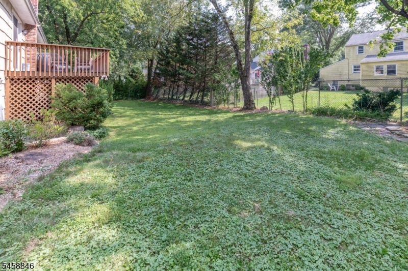 31 Woodland Road Chatham, NJ 07928 - Photo 19 of 21 Gallery Image 19