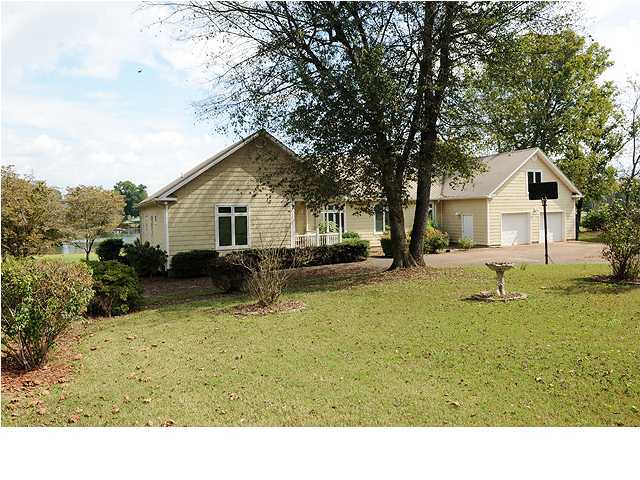 2717 Thicket Road Soddy Daisy, TN 37379 - Photo 1 of 34 Primary Photo