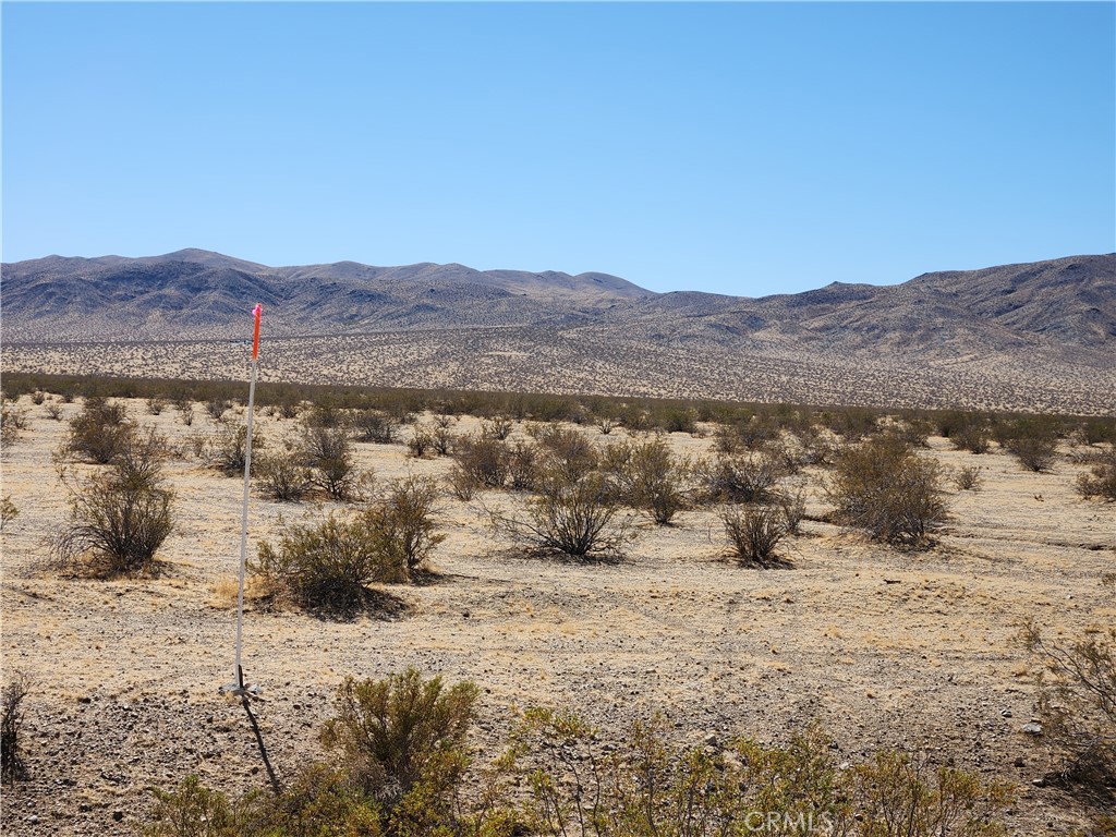 33 Panamint Trail Helendale, CA 92342 - Photo 4 of 8 a view of lake with mountain
