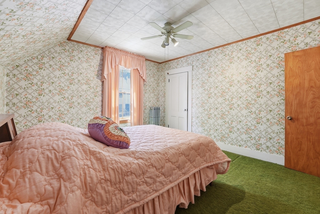 17 East Howe Street Orange, MA 01364 - Photo 20 of 34