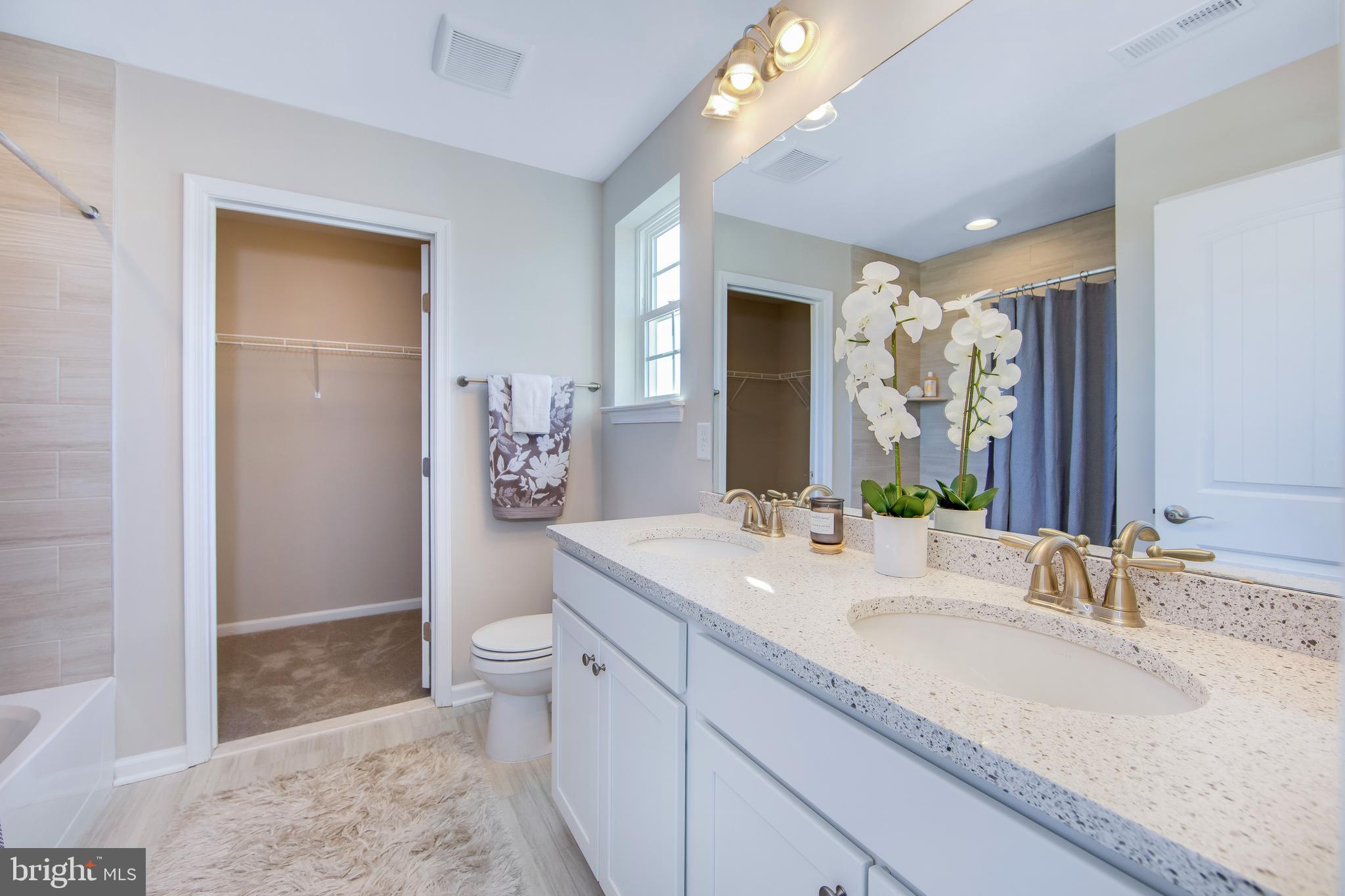 2 Cayuga Way Short Hills, NJ 07078 - Photo 13 of 17