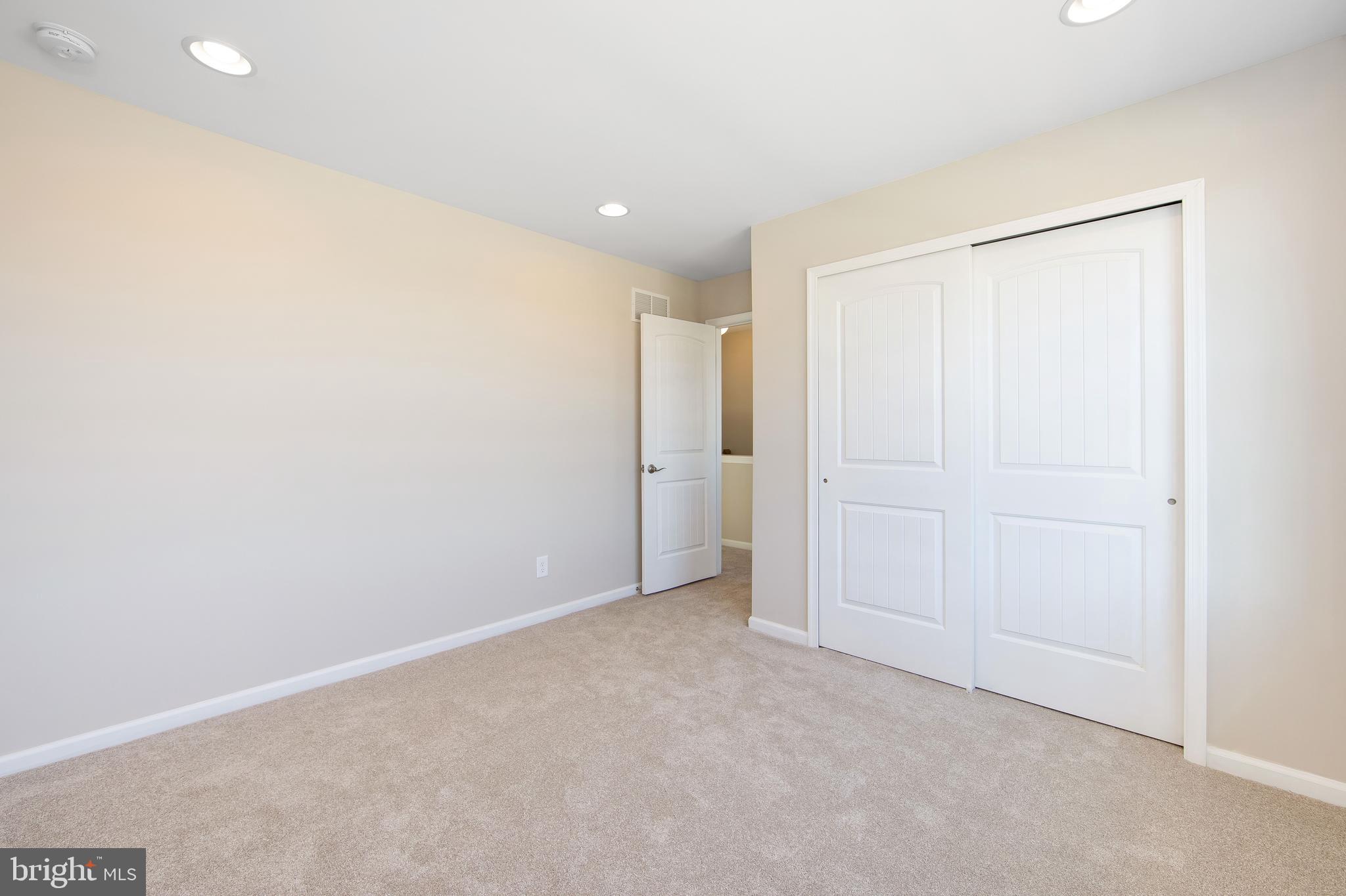 2 Cayuga Way Short Hills, NJ 07078 - Photo 9 of 17